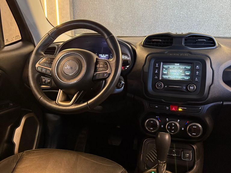 Jeep Renegade Longitude 1.8 4x2 Flex 16V Aut.