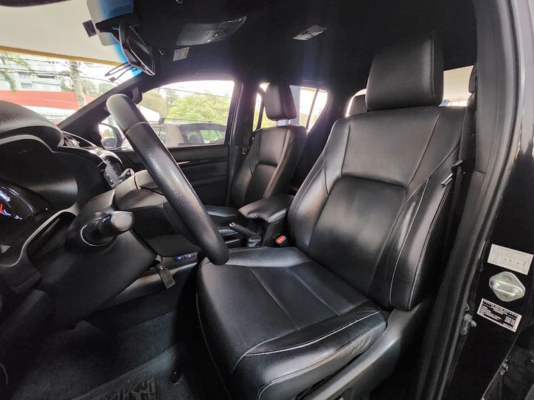 Toyota Hilux CD SRX 4x4 2.8 TDI 16V Diesel Aut.