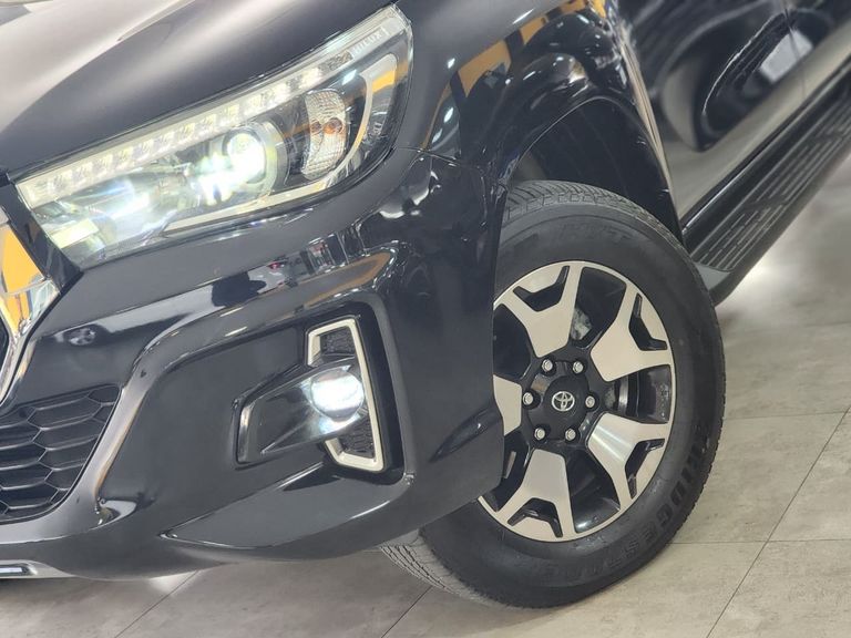 Toyota Hilux CD SRX 4x4 2.8 TDI 16V Diesel Aut.