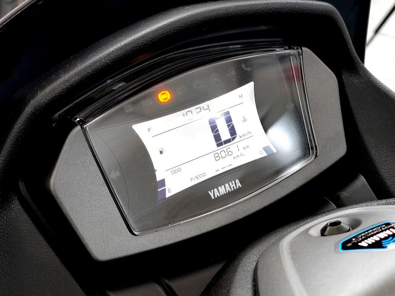 YAMAHA NMAX Connected 160 ABS