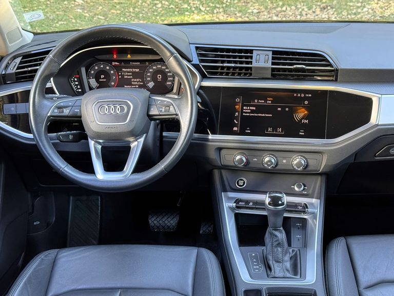 Audi Q3 Prest. 1.4 TFSI Flex/Prest. S-tronic