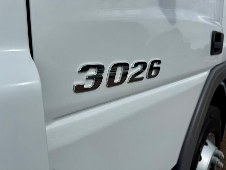 MERCEDES-BENZ Atego 3026 8x2 2p (diesel)(E5)