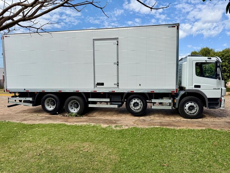MERCEDES-BENZ Atego 3026 8x2 2p (diesel)(E5)