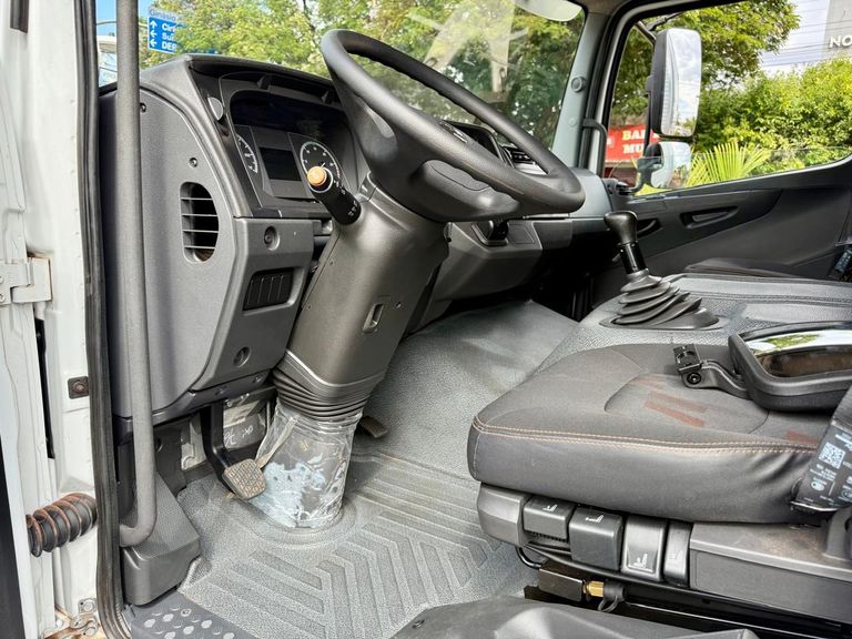 MERCEDES-BENZ Atego 3026 8x2 2p (diesel)(E5)