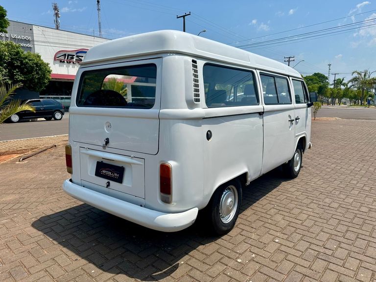 VolksWagen Kombi Standard/ Luxo/ Série Prata