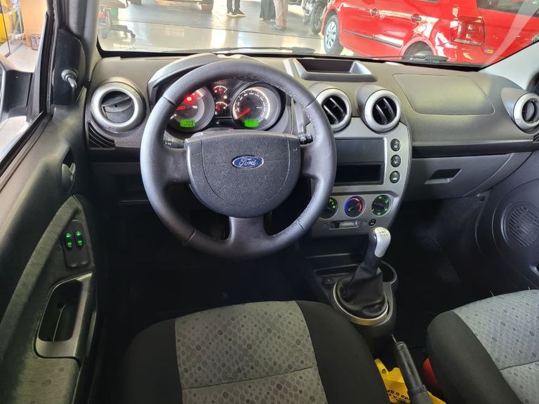 Ford Fiesta 1.6 16V Flex Mec. 5p