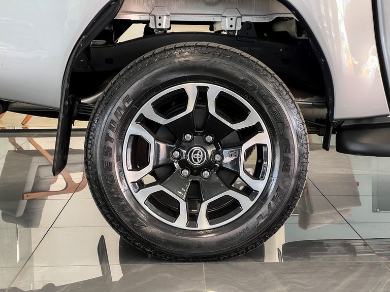 Toyota Hilux CD SRX 4x4 2.8 TDI 16V Diesel Aut.