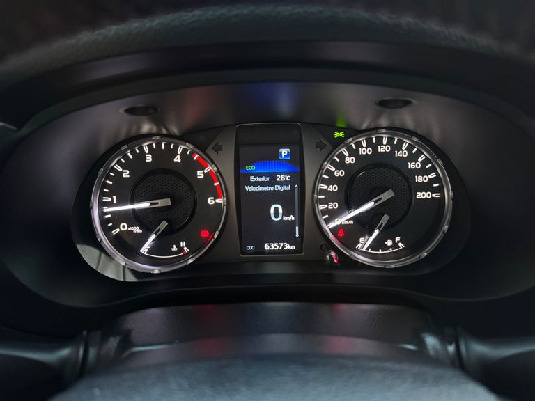 Toyota Hilux CD SRX 4x4 2.8 TDI 16V Diesel Aut.
