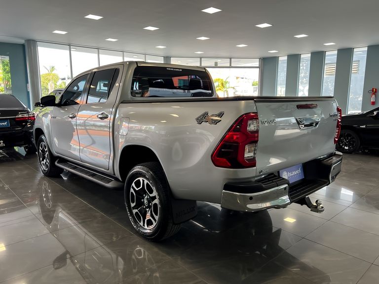 Toyota Hilux CD SRX 4x4 2.8 TDI 16V Diesel Aut.