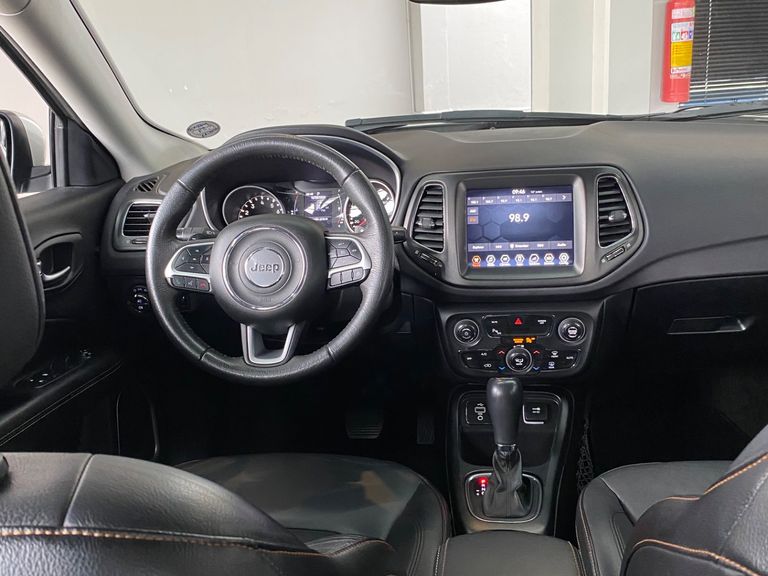 Jeep COMPASS LONGITUDE 2.0 4x2 Flex 16V Aut.