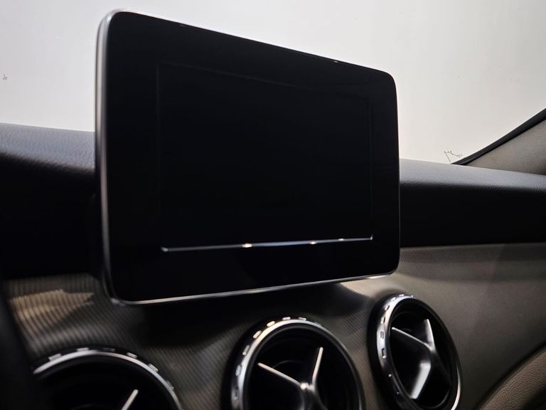 Mercedes GLA 200 Advance 1.6/1.6 TB 16V Flex Aut.