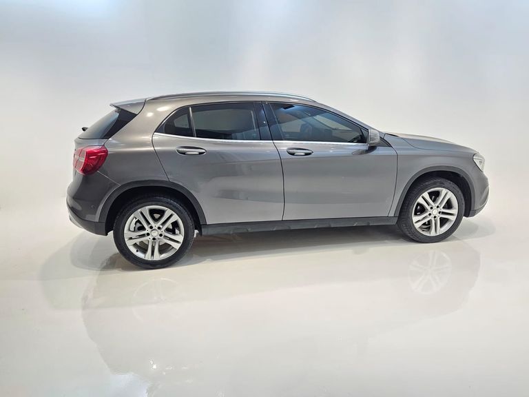 Mercedes GLA 200 Advance 1.6/1.6 TB 16V Flex Aut.