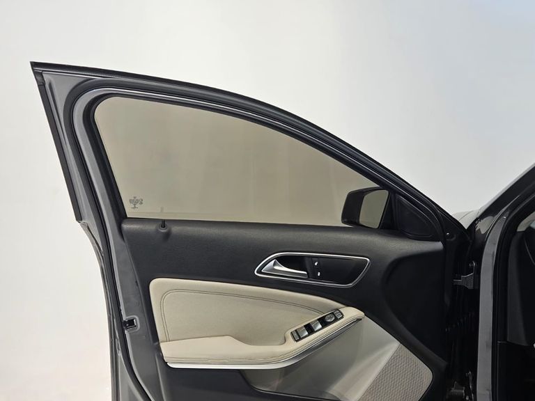 Mercedes GLA 200 Advance 1.6/1.6 TB 16V Flex Aut.