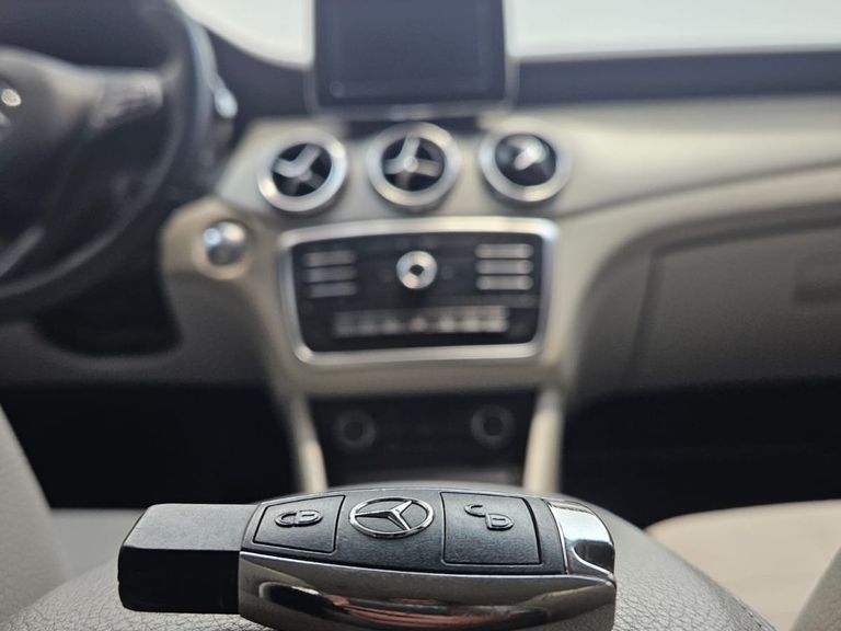 Mercedes GLA 200 Advance 1.6/1.6 TB 16V Flex Aut.