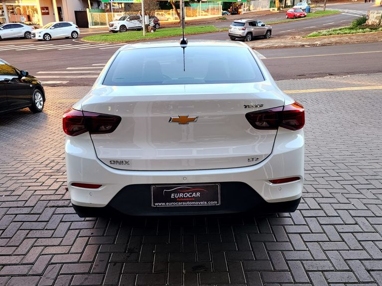 Chevrolet ONIX SEDAN Plus LT 1.0 12V TB Flex Aut.