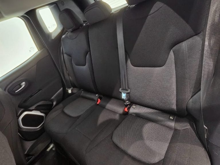 Jeep Renegade Sport 1.8 4x2 Flex 16V Aut.