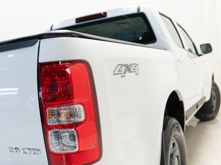 Chevrolet S10 Pick-Up LS 2.8 TDI 4x4 CD Dies. Mec.