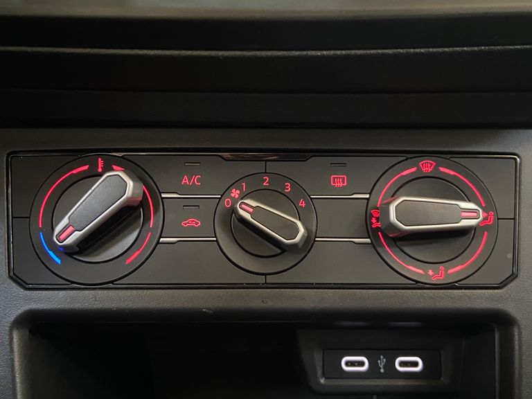 VolksWagen Polo Track 1.0 Flex 12V 5p