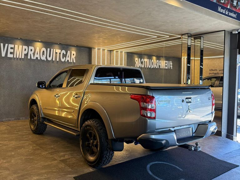 Mitsubishi L200 Triton Sport HPE 2.4 CD Diesel Aut.
