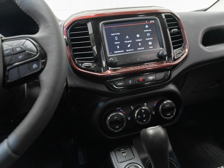 Fiat Toro Freedom 1.8 16V Flex Aut.