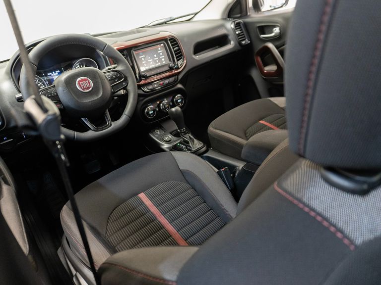 Fiat Toro Freedom 1.8 16V Flex Aut.