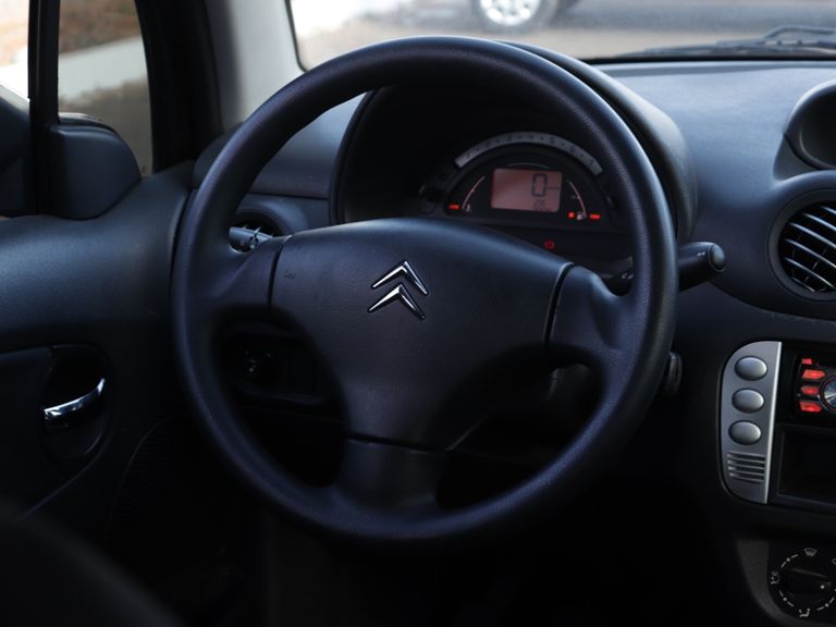 Citroën C3 GLX 1.4/ GLX Sonora 1.4 Flex 8V 5p