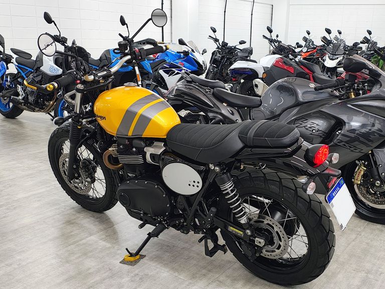 TRIUMPH SCRAMBLER 900cc