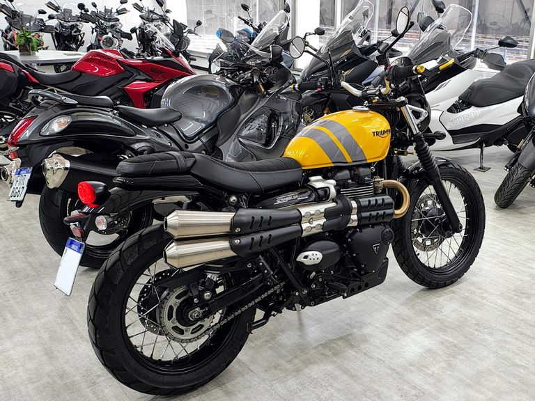 TRIUMPH SCRAMBLER 900cc