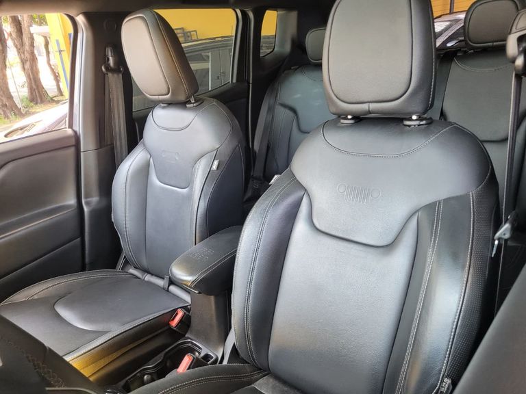 Jeep Renegade S T270 1.3 TB 4x4 Flex Aut.