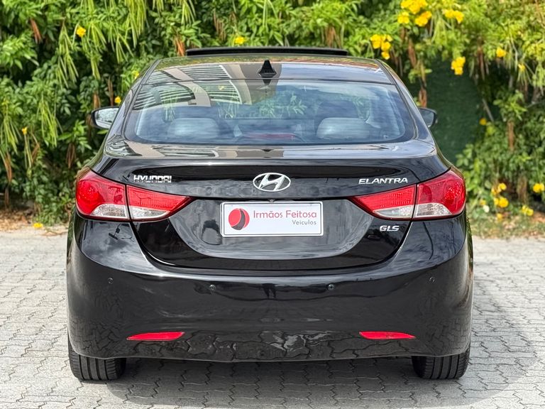 Hyundai Elantra GLS 1.8 16V Aut.
