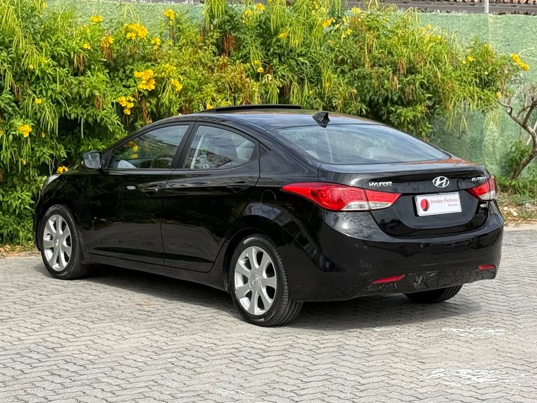 Hyundai Elantra GLS 1.8 16V Aut.