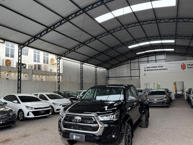 Toyota Hilux CD SRX Plus 4x4 2.8 TDI Die. Aut.