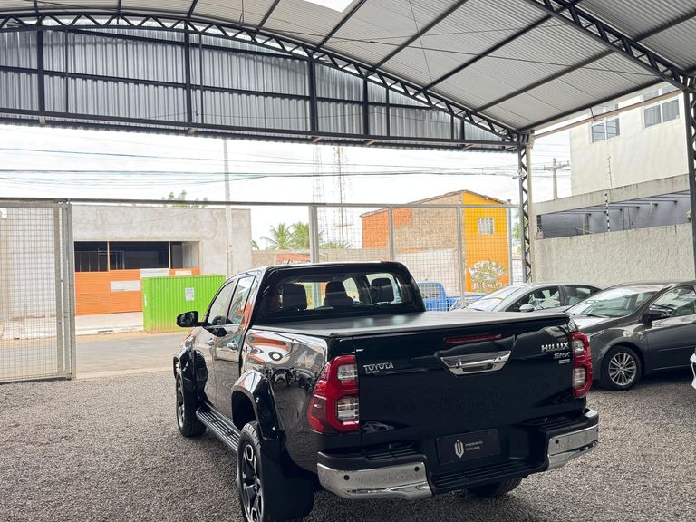 Toyota Hilux CD SRX Plus 4x4 2.8 TDI Die. Aut.