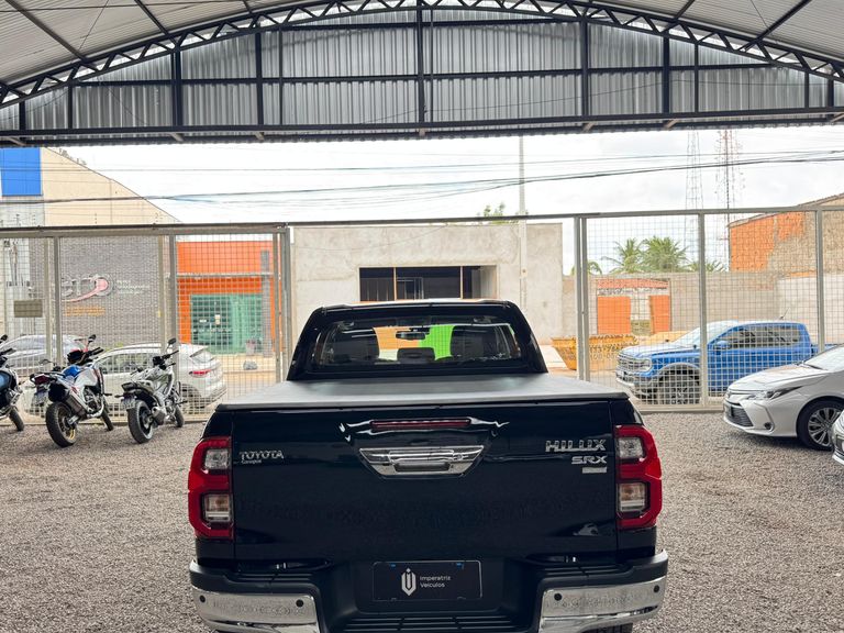 Toyota Hilux CD SRX Plus 4x4 2.8 TDI Die. Aut.