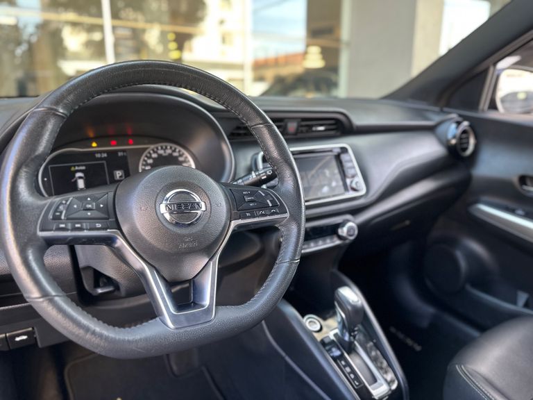 Nissan KICKS SL 1.6 16V FlexStar 5p Aut.