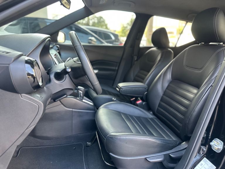 Nissan KICKS SL 1.6 16V FlexStar 5p Aut.
