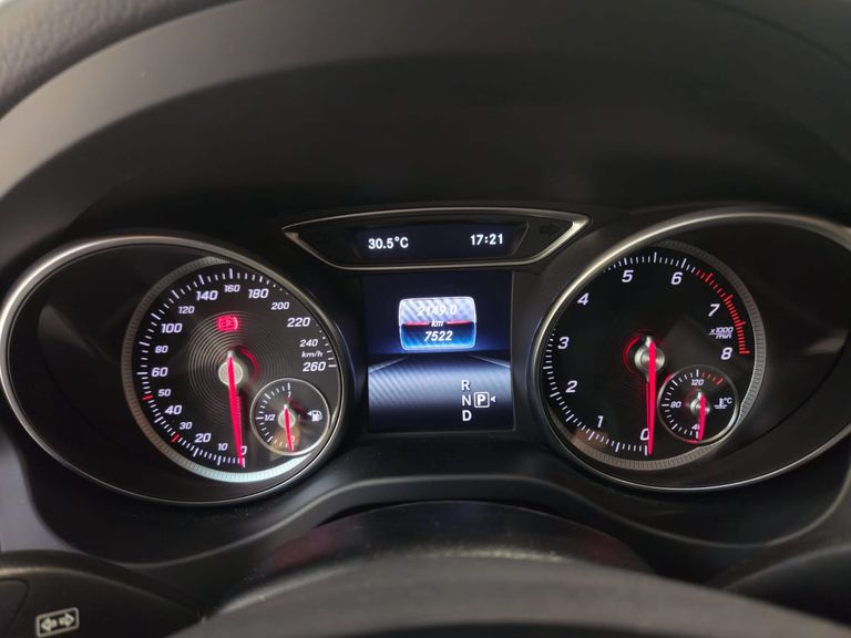 Mercedes GLA 200 Advance 1.6/1.6 TB 16V Flex Aut.