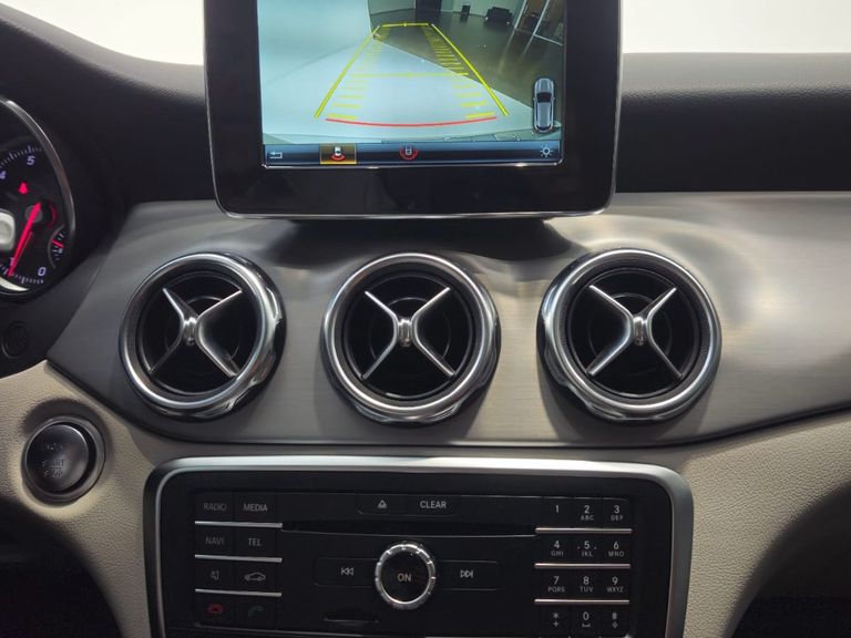 Mercedes GLA 200 Advance 1.6/1.6 TB 16V Flex Aut.