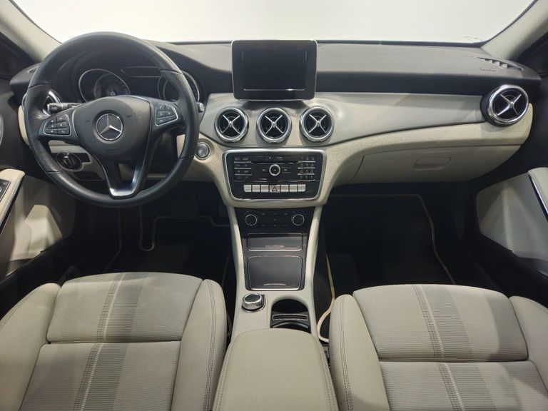 Mercedes GLA 200 Advance 1.6/1.6 TB 16V Flex Aut.
