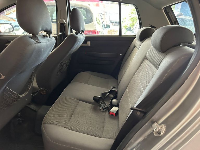 VolksWagen CROSSFOX 1.6 Mi Total Flex 8V 5p