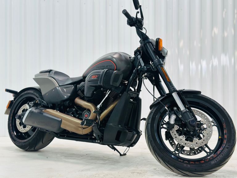 Harley SOFTAIL FXDR