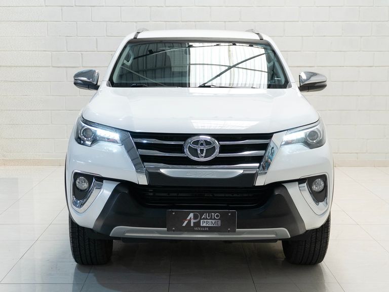 Toyota Hilux SW4 SRV 4x2 2.7 Flex 16V Aut.