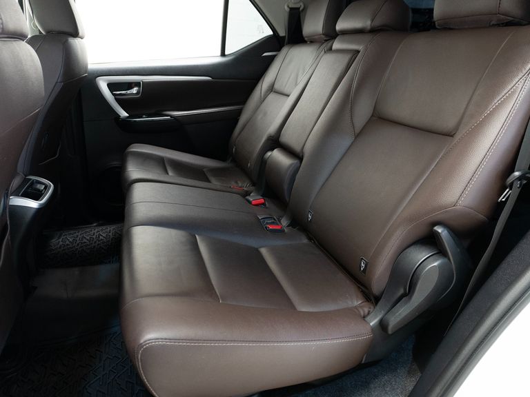 Toyota Hilux SW4 SRV 4x2 2.7 Flex 16V Aut.