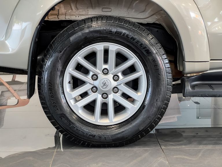 Toyota Hilux SW4 SRV D4-D 4x4 3.0 TDI Dies. Aut