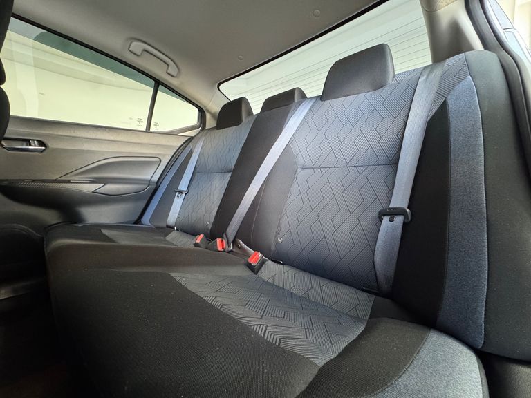 Nissan VERSA Sense 1.6 16V Flex Aut.