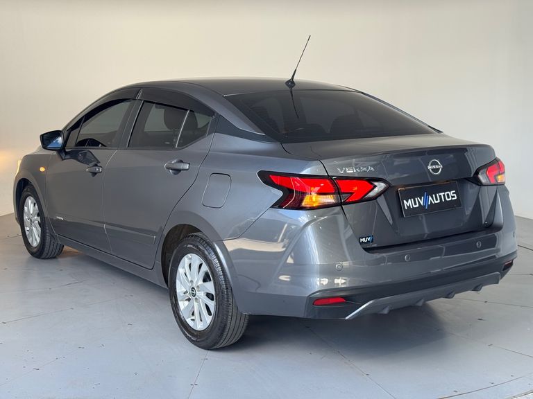 Nissan VERSA Sense 1.6 16V Flex Aut.