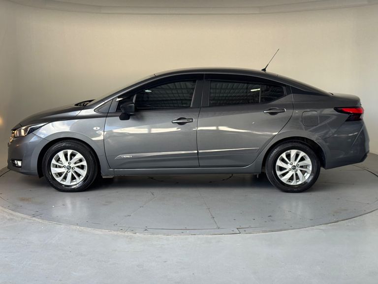 Nissan VERSA Sense 1.6 16V Flex Aut.