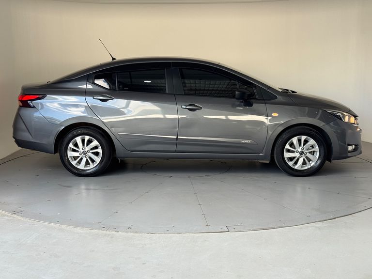 Nissan VERSA Sense 1.6 16V Flex Aut.