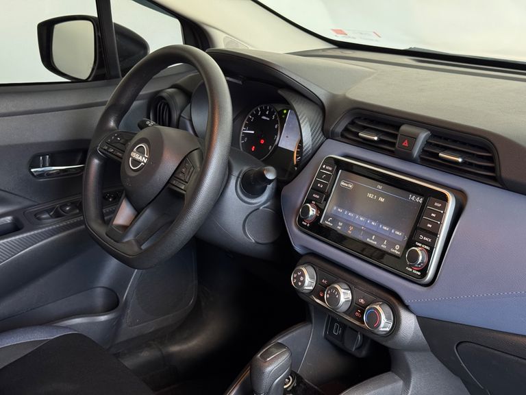 Nissan VERSA Sense 1.6 16V Flex Aut.