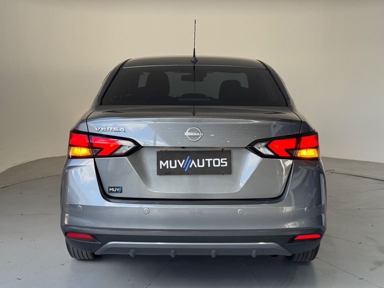 Nissan VERSA Sense 1.6 16V Flex Aut.